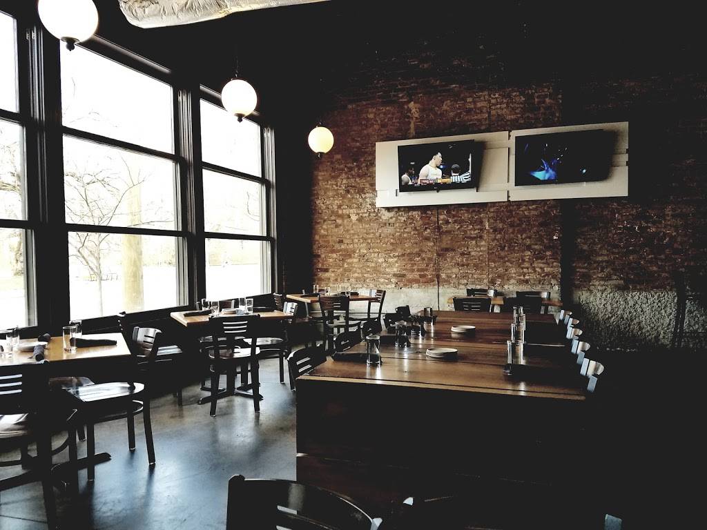 Crescent Hill Craft House | restaurant | 2636 Frankfort Ave, Louisville, KY 40206, USA | 5028959400 OR +1 502-895-9400
