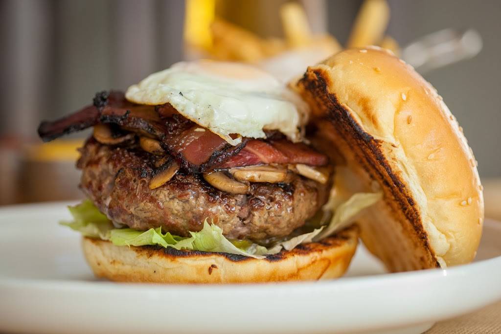 The Harbour Grill | restaurant | 9415 Harding Ave, Surfside, FL 33154, USA | 3058610787 OR +1 305-861-0787