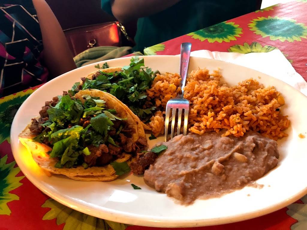 El Azteca II | restaurant | 821 Center St, Grayslake, IL 60030, USA | 8472316512 OR +1 847-231-6512