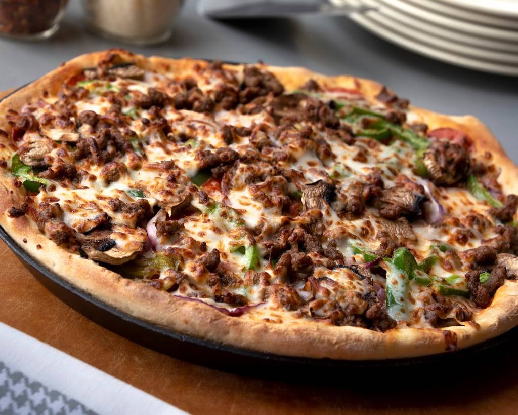 Simple Simons Pizza - Charleston, AR | meal takeaway | 213 E Main St, Charleston, AR 72933, USA | 4799652950 OR +1 479-965-2950