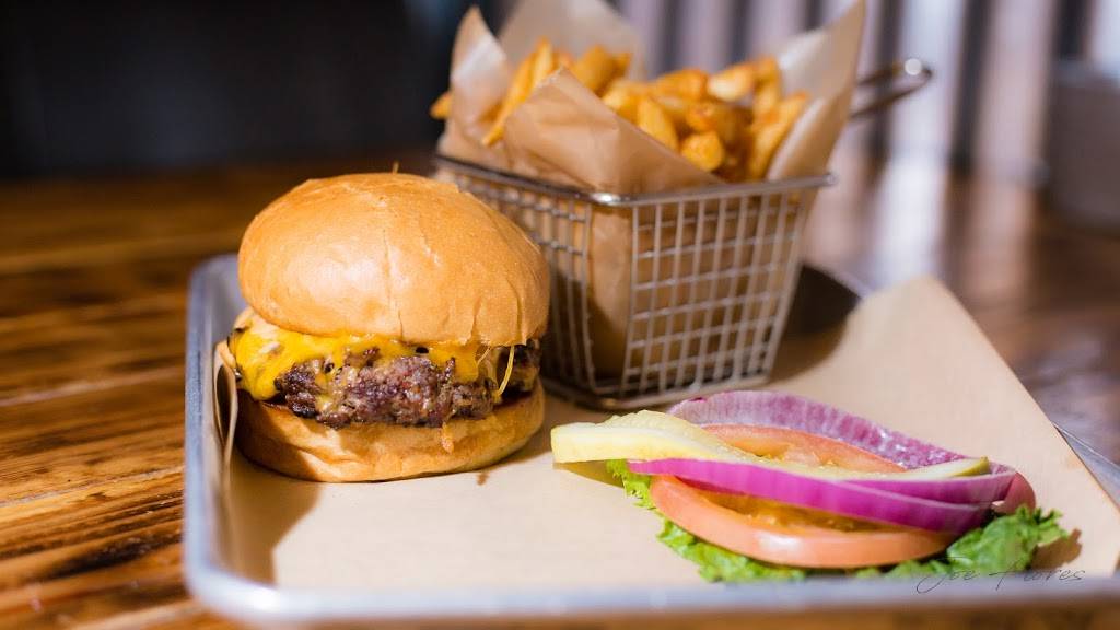 The Dugout Grill & Bar | restaurant | 149 S Briggs St # 105a, Erie, CO 80516, USA | 7202428239 OR +1 720-242-8239