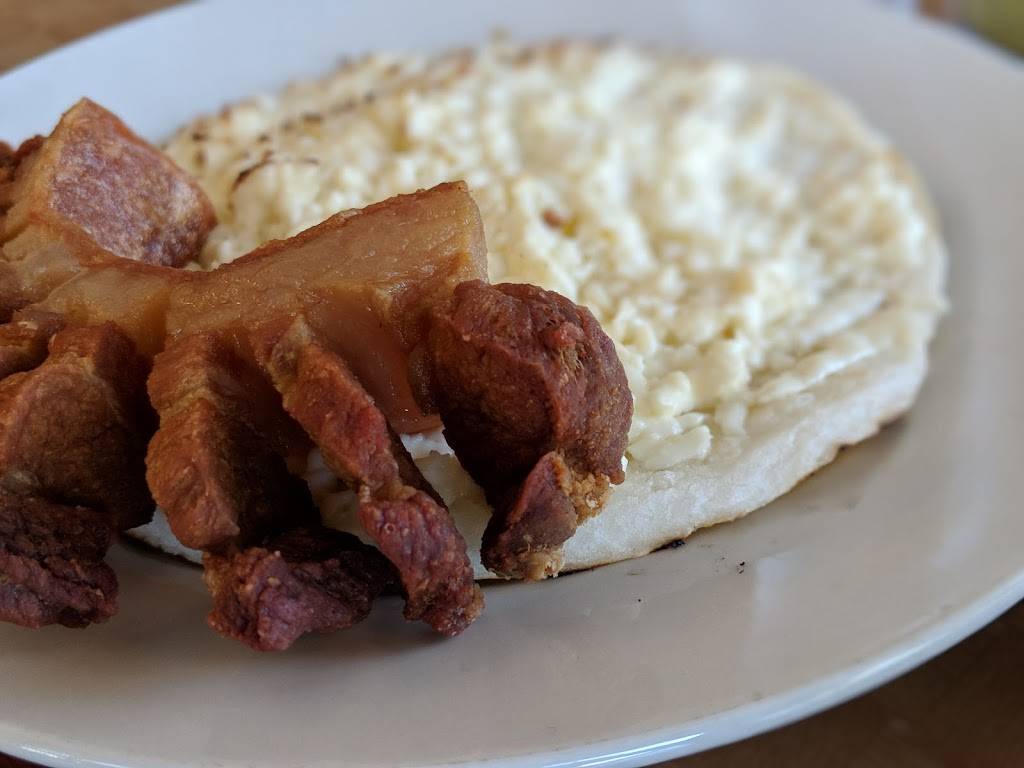 Tienda Vieja | restaurant | 6562 Fresh Meadow Ln, Fresh Meadows, NY 11365, USA | 7183213644 OR +1 718-321-3644