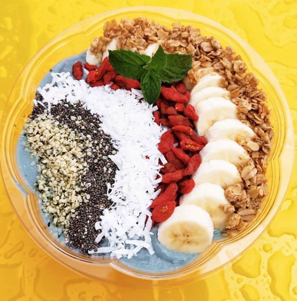 Mavericks Cold Bar | restaurant | 55 E Pike Creek Rd, Windsor, ON N8N 3S1, Canada | 5197908017 OR +1 519-790-8017