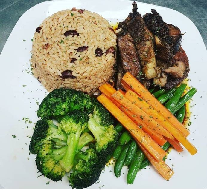 Flamin Grill House | restaurant | 24 Main St, Hempstead, NY 11550, USA | 5164839452 OR +1 516-483-9452