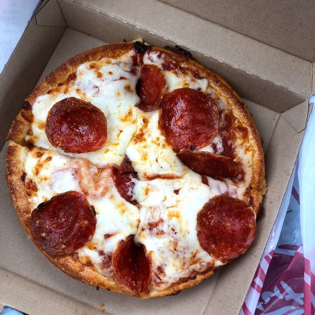 Pizza Hut | restaurant | 6747 Annapolis Rd, Hyattsville, MD 20784, USA | 3013863366 OR +1 301-386-3366