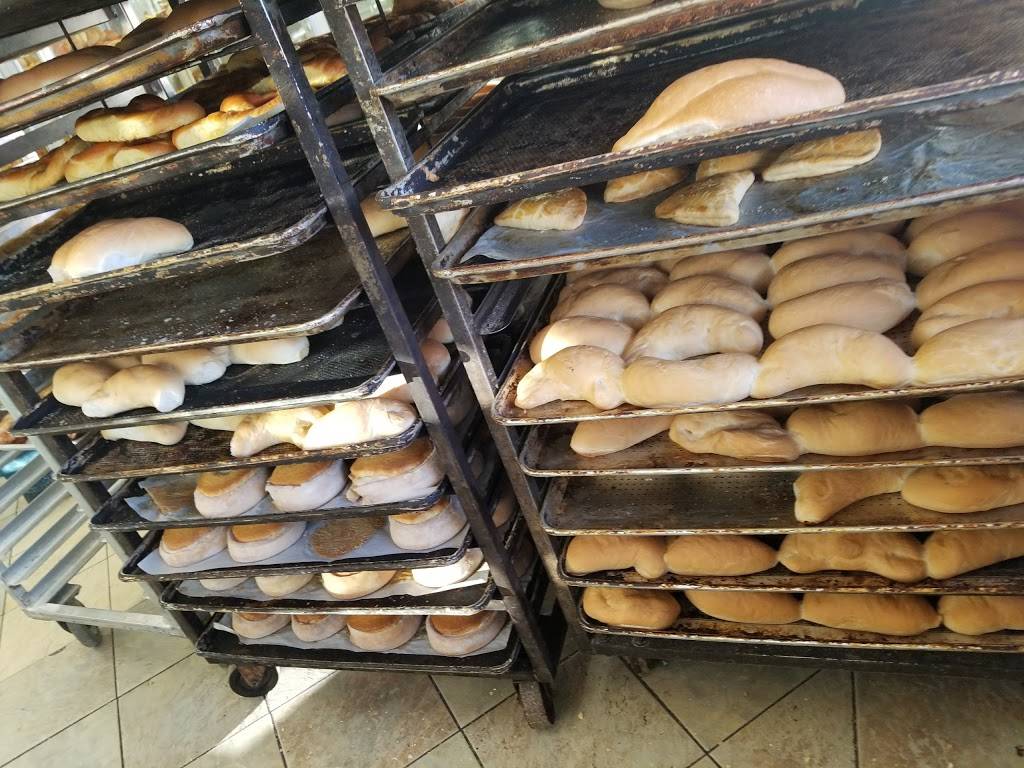 Markellos Baking Company | bakery | 3520 W Lawrence Ave, Chicago, IL 60625, USA | 7735399344 OR +1 773-539-9344