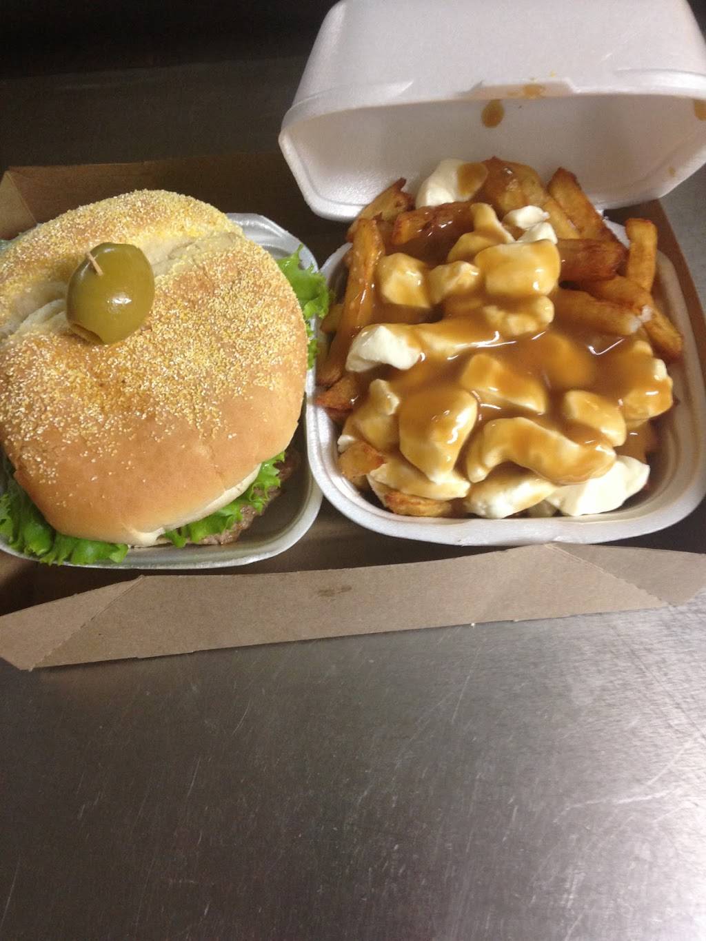 Restaurant Vics | restaurant | 373 Bertha St, Hawkesbury, ON K6A 2A7, Canada | 6136323206 OR +1 613-632-3206