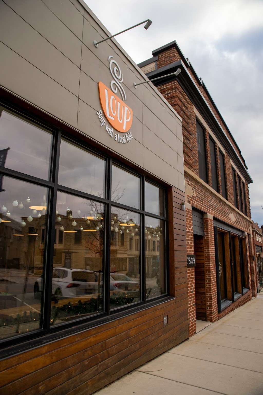 LOUP - Soup with a Local Twist | restaurant | 7505 Harwood Ave, Wauwatosa, WI 53213, USA | 4149880044 OR +1 414-988-0044