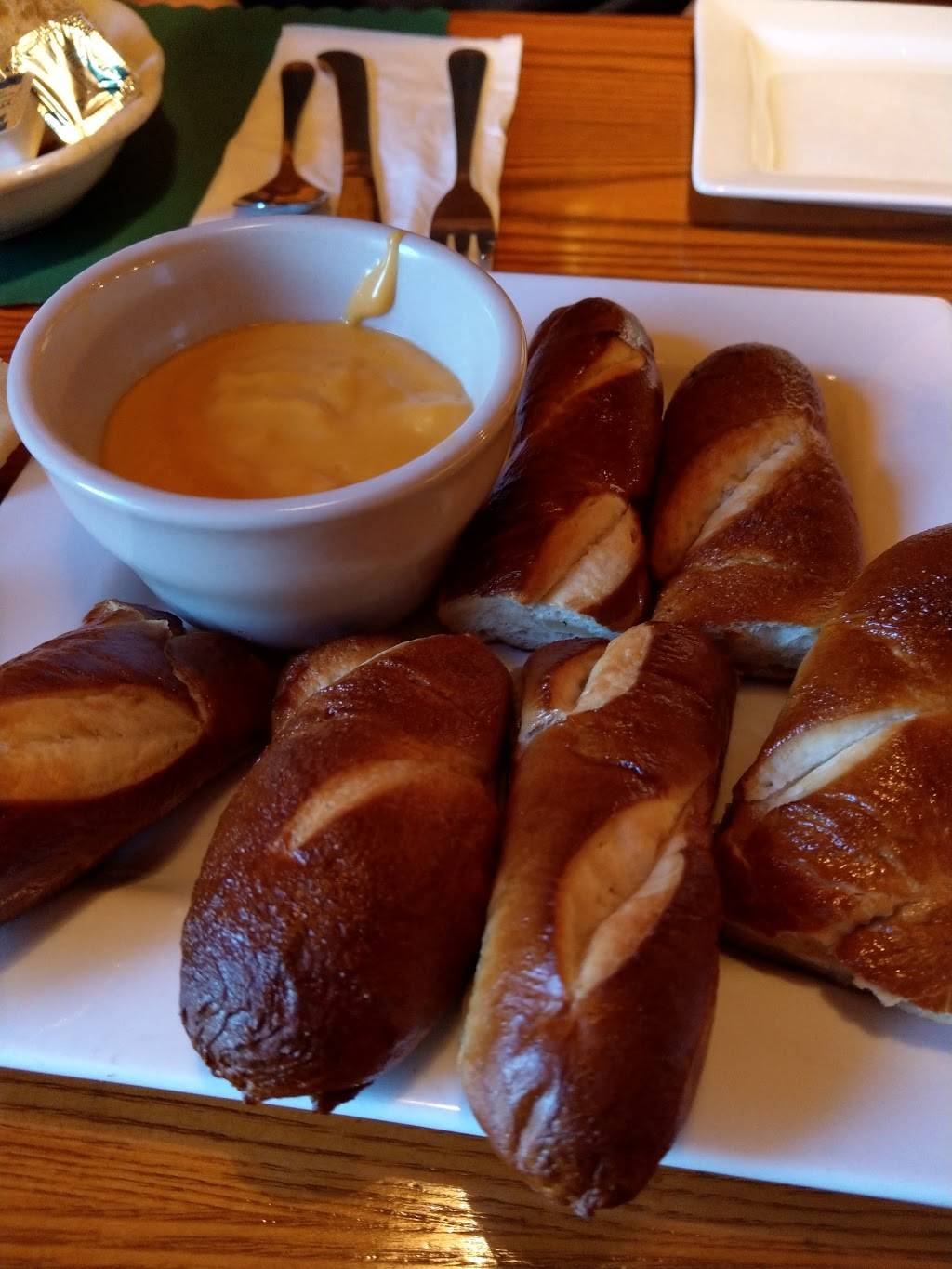 Timothy Patricks (TPs) Irish Restaurant and Sports Pub | restaurant | 916 Panorama Trail S, Rochester, NY 14625, USA | 5853854160 OR +1 585-385-4160