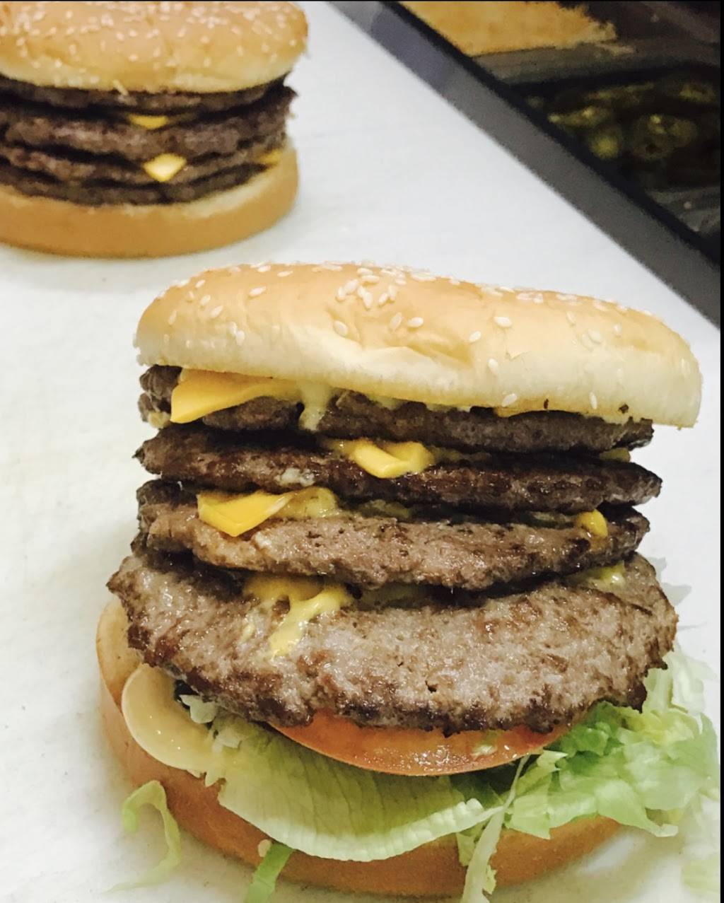 Tipton Burger | restaurant | 398 S Burnett Rd, Tipton, CA 93272, USA | 5597524468 OR +1 559-752-4468