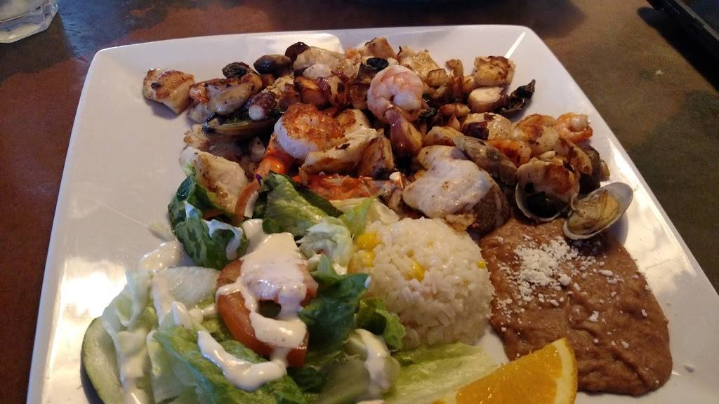 Hectors Mariscos | meal takeaway | 2305 Otay Lakes Rd #201, Chula Vista, CA 91915, USA | 6194211300 OR +1 619-421-1300