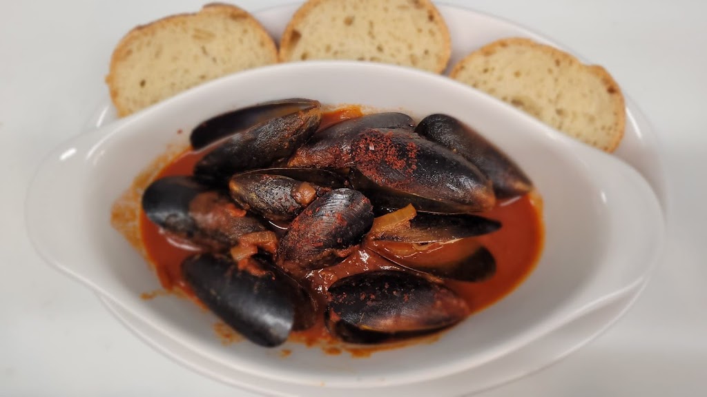 Broccoli | restaurant | 9444 W Irving Park Rd, Schiller Park, IL 60176, USA | 2247812983 OR +1 224-781-2983