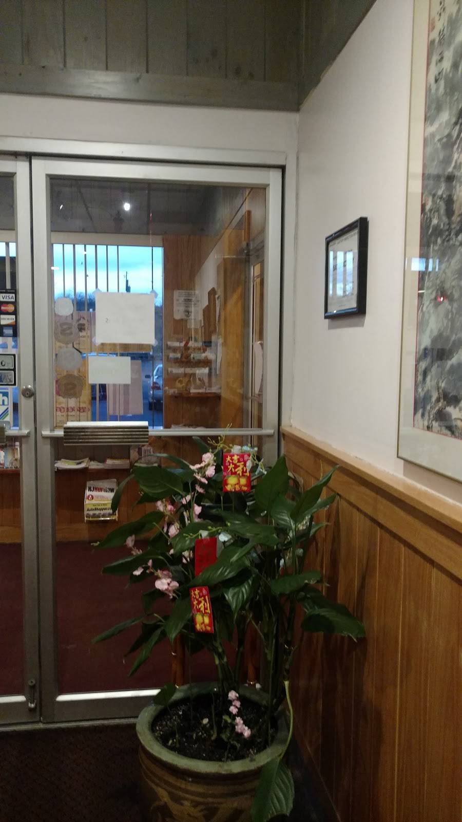 Tung Hsing House | restaurant | 65 Old Stage Rd, East Brunswick, NJ 08816, USA | 7322518076 OR +1 732-251-8076