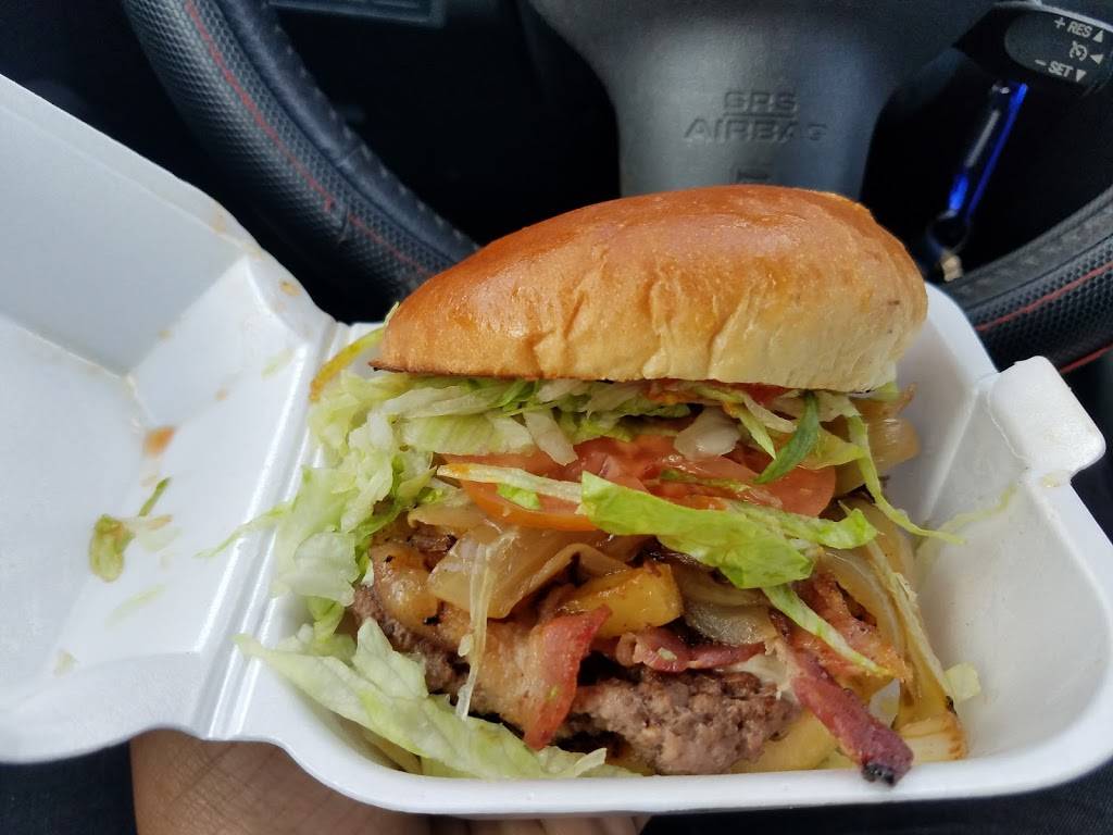 Manzos Burger | restaurant | 2353 W 111th St, Chicago, IL 60643, USA | 7737795945 OR +1 773-779-5945