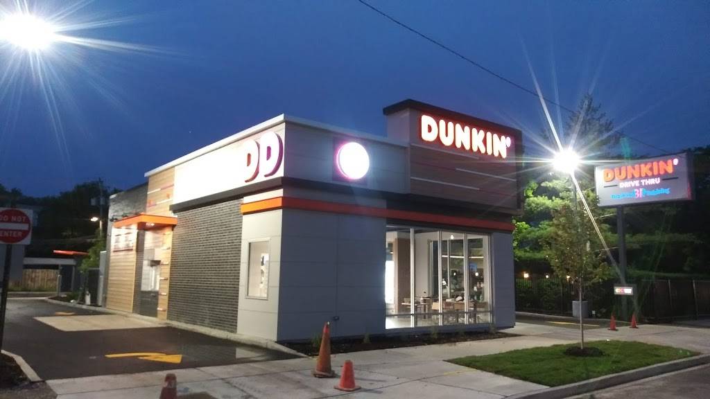 Dunkin | bakery | 7013 S Stony Island Ave, Chicago, IL 60649, USA | 7736330849 OR +1 773-633-0849