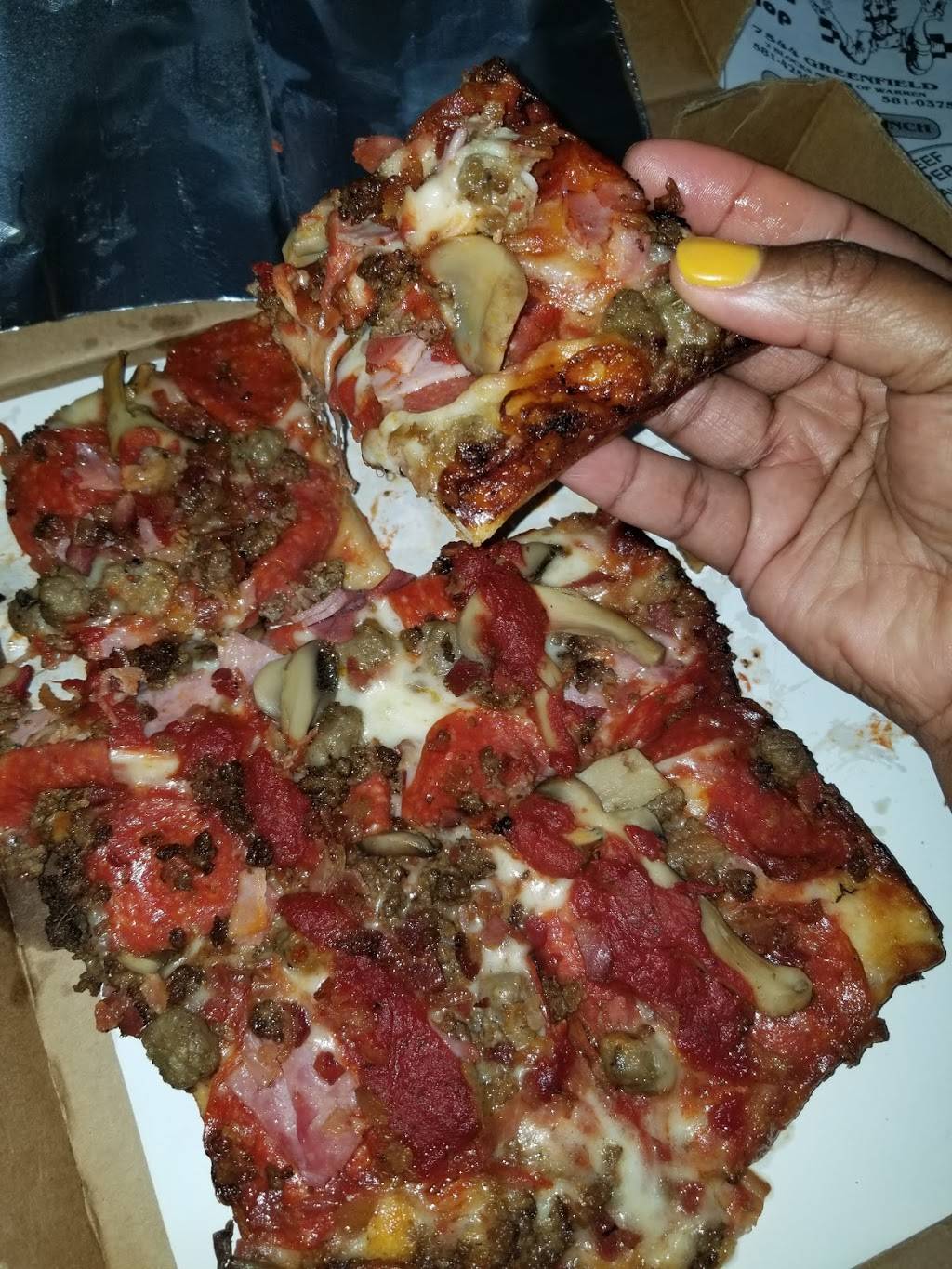 Biondes Super Sub & Pizza | restaurant | 7544 Greenfield Rd, Dearborn, MI 48126, USA | 3135814250 OR +1 313-581-4250