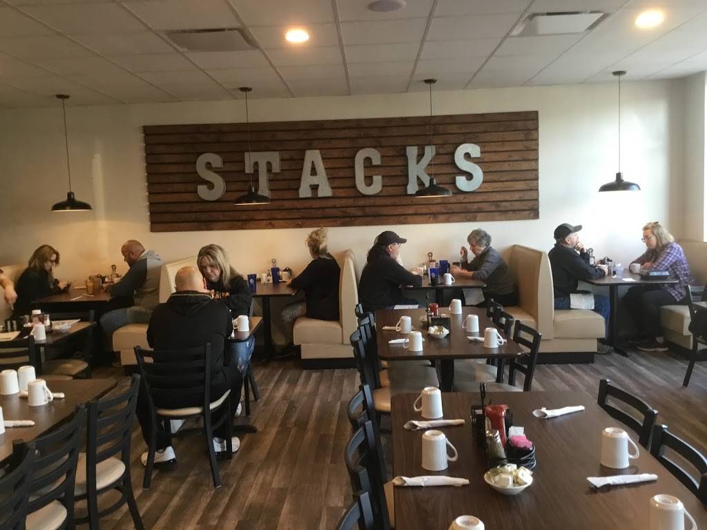 Stacks pancake house | restaurant | 1661 Grant St, Bettendorf, IA 52722, USA | 5633458000 OR +1 563-345-8000