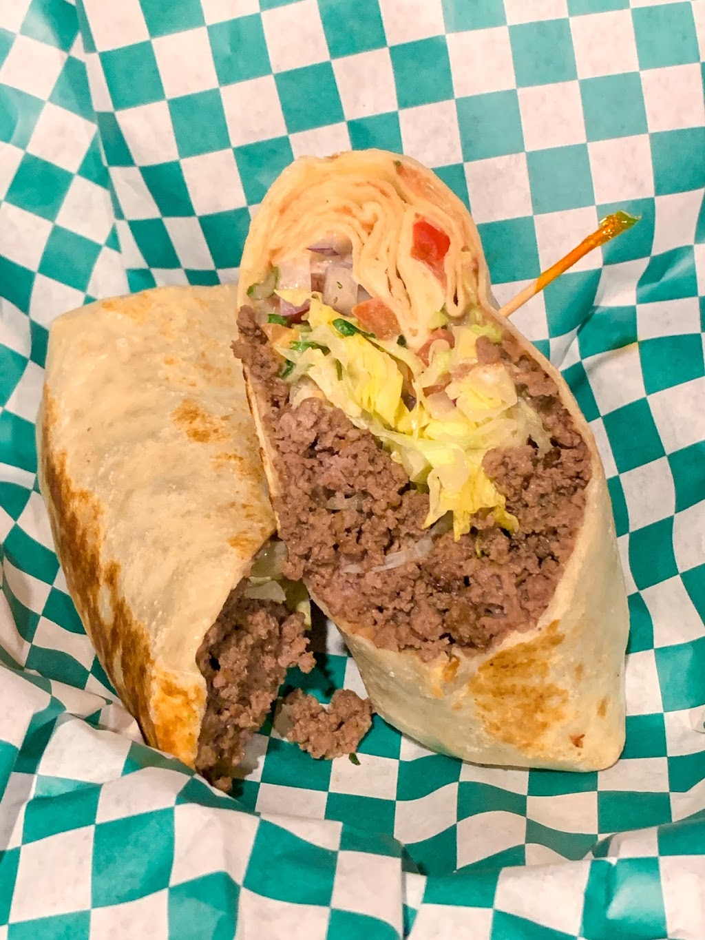 Guac, Tacos & Tequila | restaurant | 1321 W Taylor St, Chicago, IL 60607, USA | 3123744198 OR +1 312-374-4198