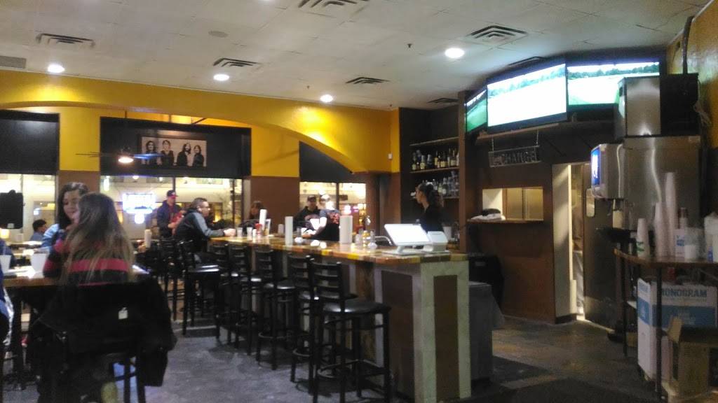 Rumburgers Inc | restaurant | 500 NE Madison Ave, Peoria, IL 61603, USA | 3098398160 OR +1 309-839-8160