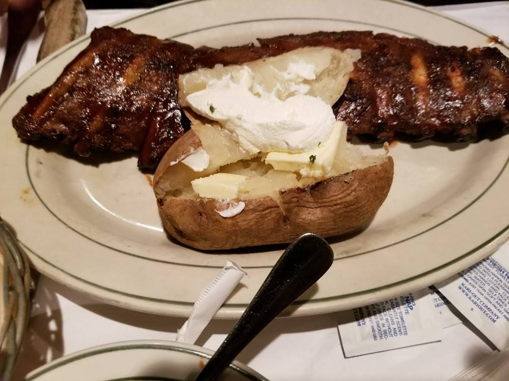 Majors Steak House | restaurant | 284 E Meadow Ave, East Meadow, NY 11554, USA | 5167946600 OR +1 516-794-6600