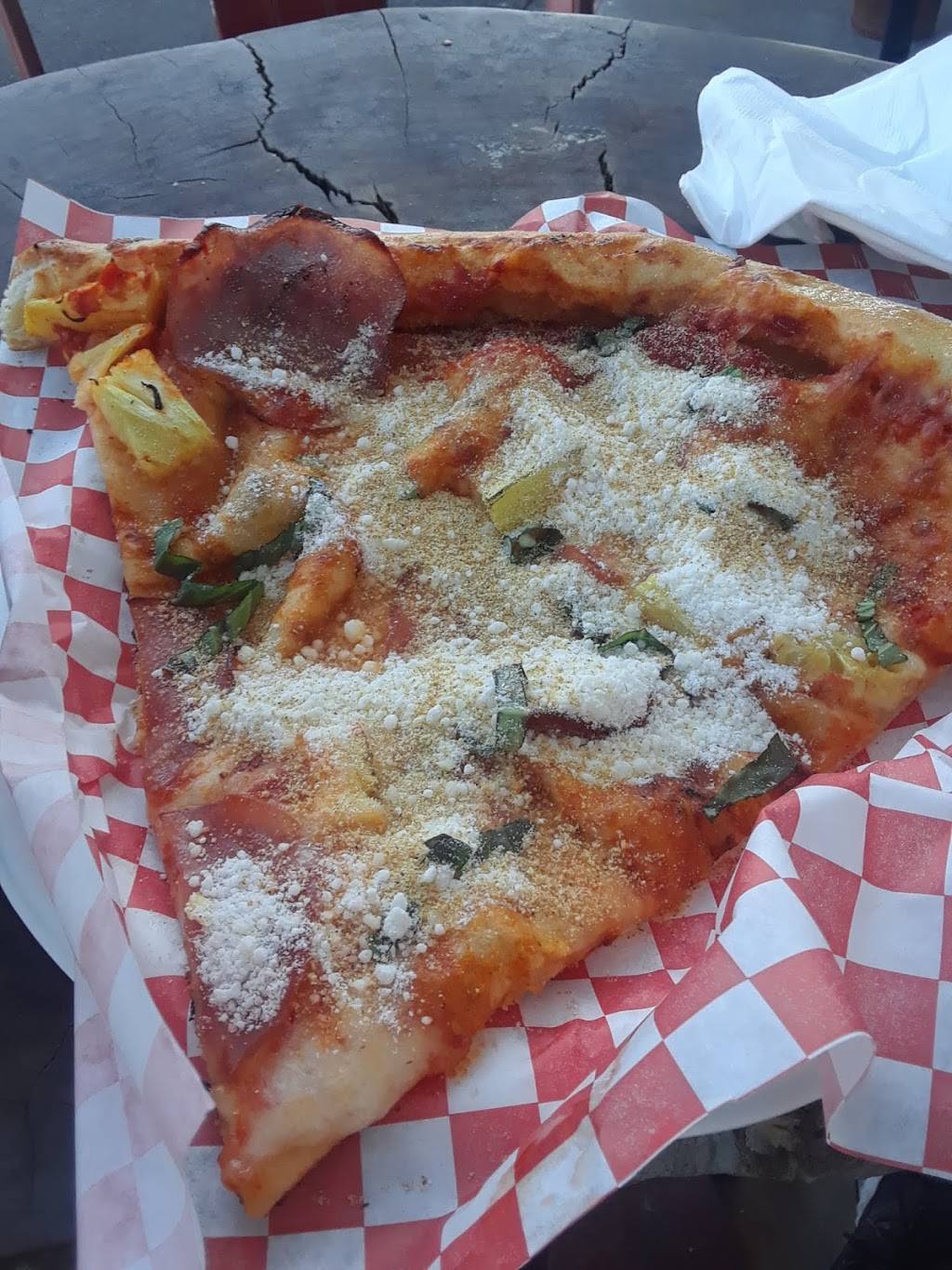 Big Daddys Pizza | restaurant | 1425 Ocean Front Walk, Venice, CA 90291, USA | 4247448537 OR +1 424-744-8537