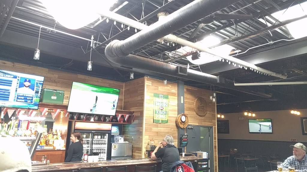 Touchdown Willys Tap & Grill | restaurant | 249 St Catharines St, Smithville, ON L0R 2A0, Canada | 9059578448 OR +1 905-957-8448