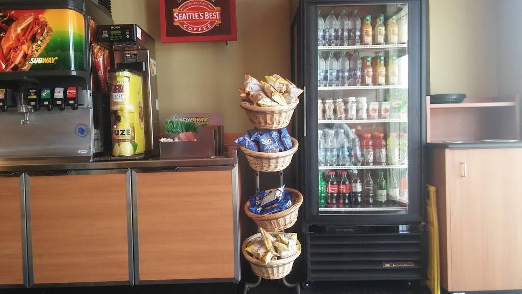 Subway Restaurants | restaurant | 110 워터프런트 스트리트 M-10, Oxon Hill, MD 20745, USA | 3018391630 OR +1 301-839-1630