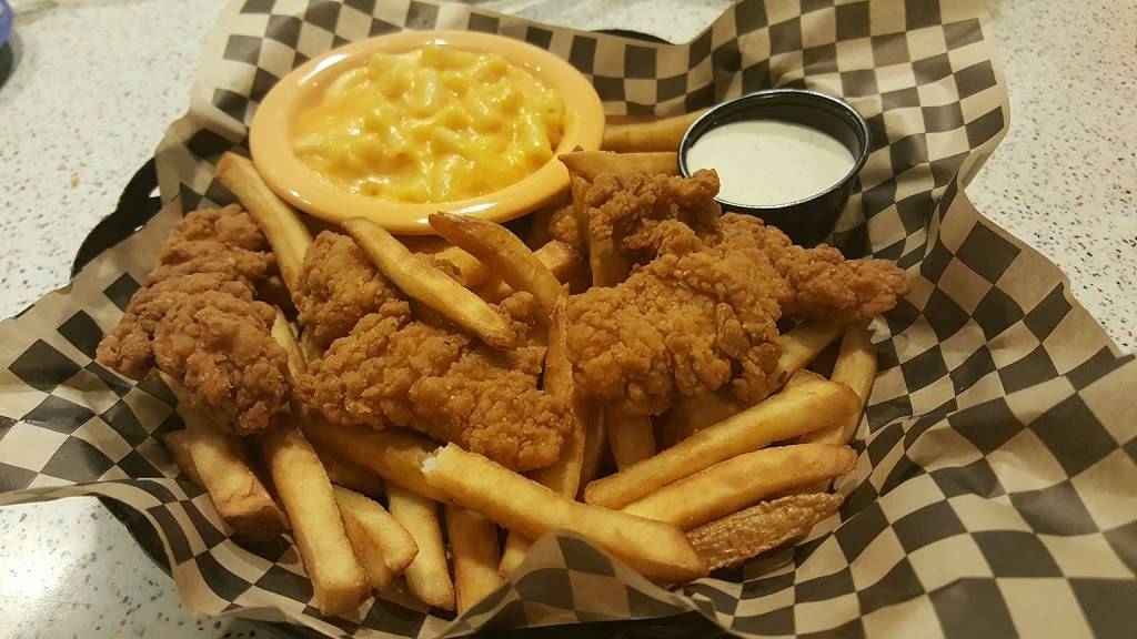 Pollys Pies Restaurant & Bakery | bakery | 2025 N Tustin St, Orange, CA 92865, USA | 7146373040 OR +1 714-637-3040