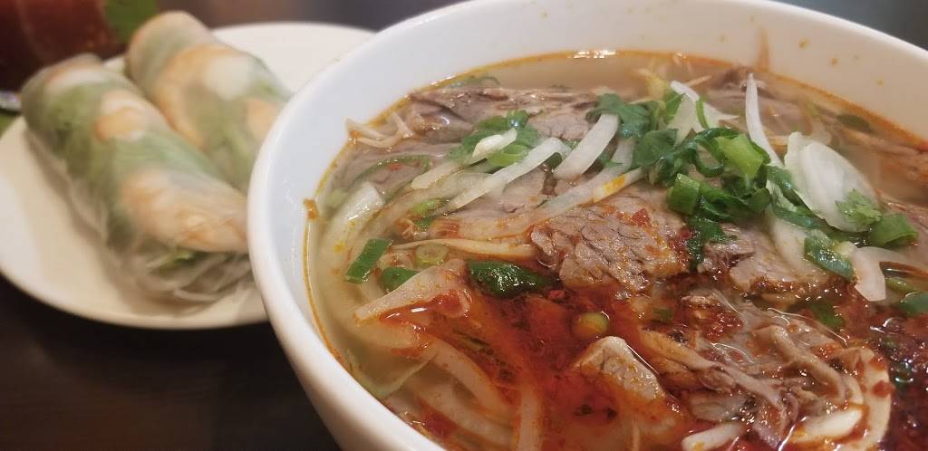 Restaurant Sprout | restaurant | 15 St Clair Ave W, Toronto, ON M4V 1K6, Canada | 4169292541 OR +1 416-929-2541