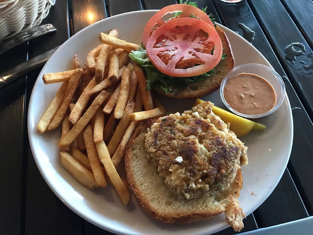 Elijahs | restaurant | 2 Ann St, Wilmington, NC 28401, USA | 9103431448 OR +1 910-343-1448