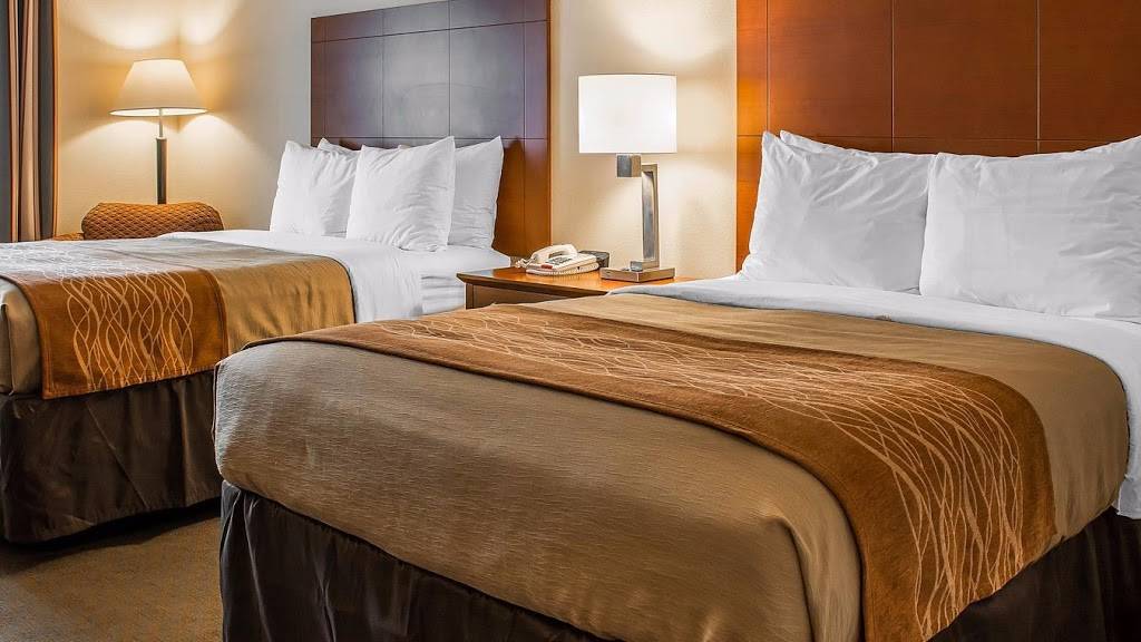 Comfort Inn Huntsville near University | restaurant | 4725 University Dr, Huntsville, AL 35816, USA | 2565622525 OR +1 256-562-2525