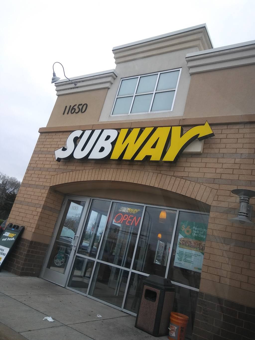 Subway | restaurant | 11650 Round Lake Blvd NW, Coon Rapids, MN 55433, USA | 7634214520 OR +1 763-421-4520