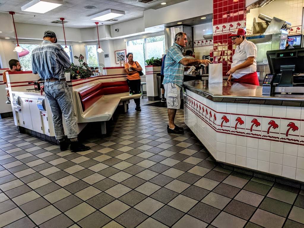 In-N-Out Burger | restaurant | 34850 N North Valley Pkwy, Phoenix, AZ 85086, USA | 8007861000 OR +1 800-786-1000