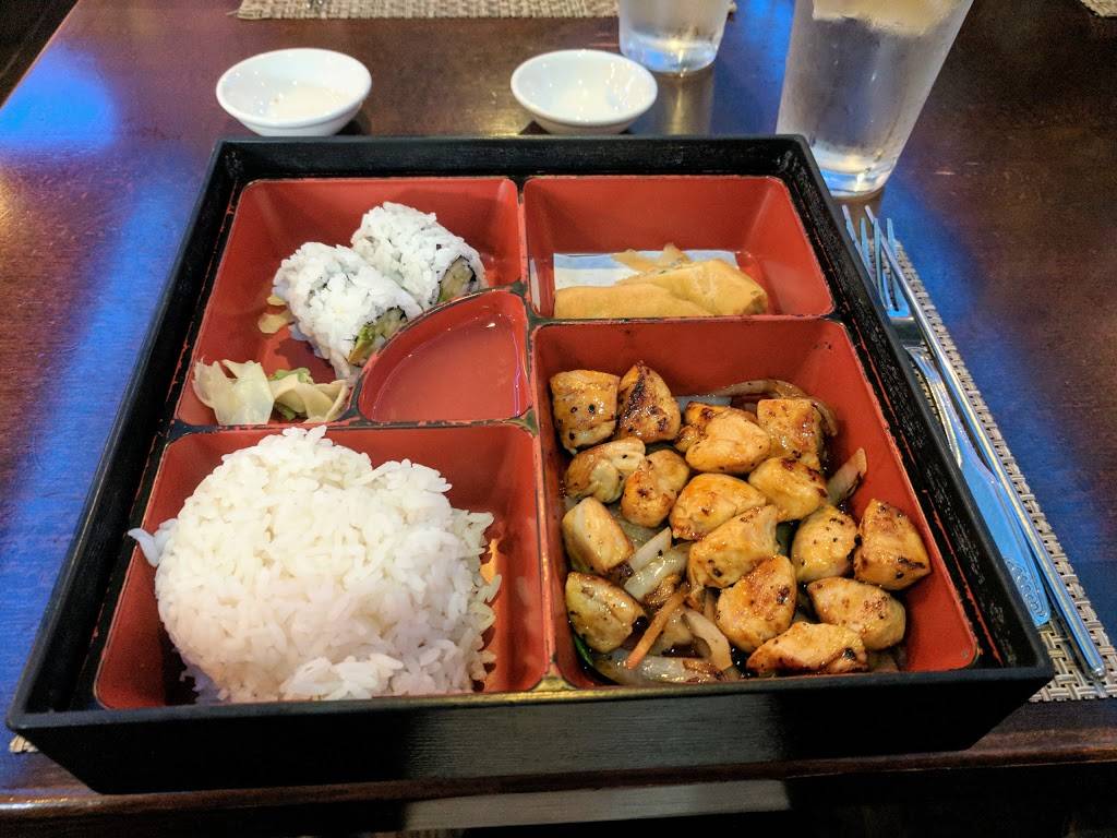 Fish & Knife Japanese Cuisine | restaurant | 2001 TX-114 #190, Trophy Club, TX 76262, USA | 8174900107 OR +1 817-490-0107