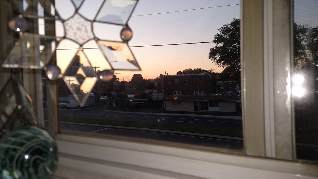 Italian Family Pizzeria | restaurant | 689 2nd Ave, Bristol, PA 19007, USA | 2157883233 OR +1 215-788-3233