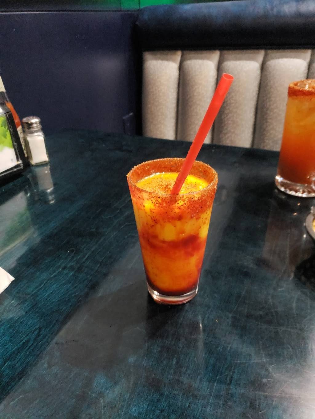 LAS ISLAS EN PONCHOS | restaurant | 4250 E 4th Plain Blvd, Vancouver, WA 98661, USA | 3609843422 OR +1 360-984-3422