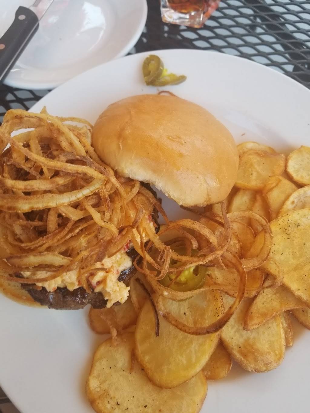 Aubreys | restaurant | 885 W Andrew Johnson Hwy, Greeneville, TN 37745, USA | 4238239691 OR +1 423-823-9691