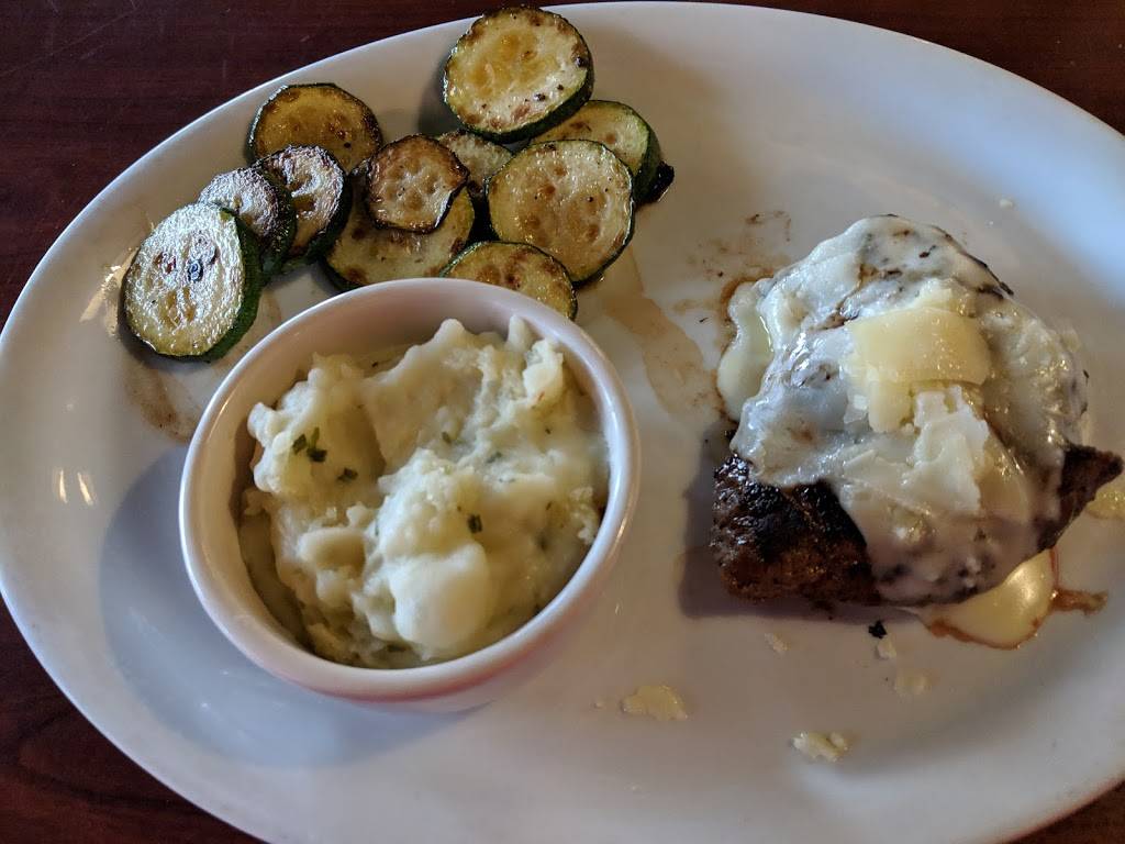 Ruby Tuesday | restaurant | 1020 Far Hills Dr, New Freedom, PA 17349, USA | 7172350223 OR +1 717-235-0223