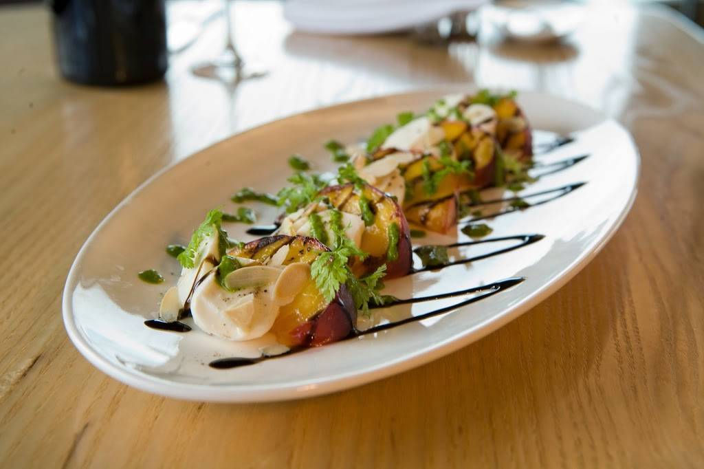 Moonraker | restaurant | 105 Rockaway Beach Ave, Pacifica, CA 94044, USA | 6505577025 OR +1 650-557-7025