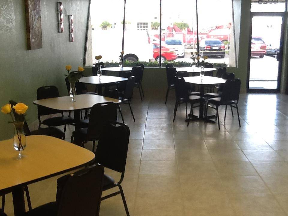Palmar Cafeteria | restaurant | 6927 NW 77th Ave, Miami, FL 33166, USA | 3058881534 OR +1 305-888-1534