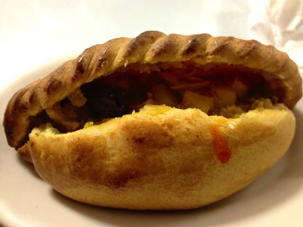 Luzmilas Cuisine | restaurant | 809 W Broad St, Falls Church, VA 22046, USA | 7032370047 OR +1 703-237-0047