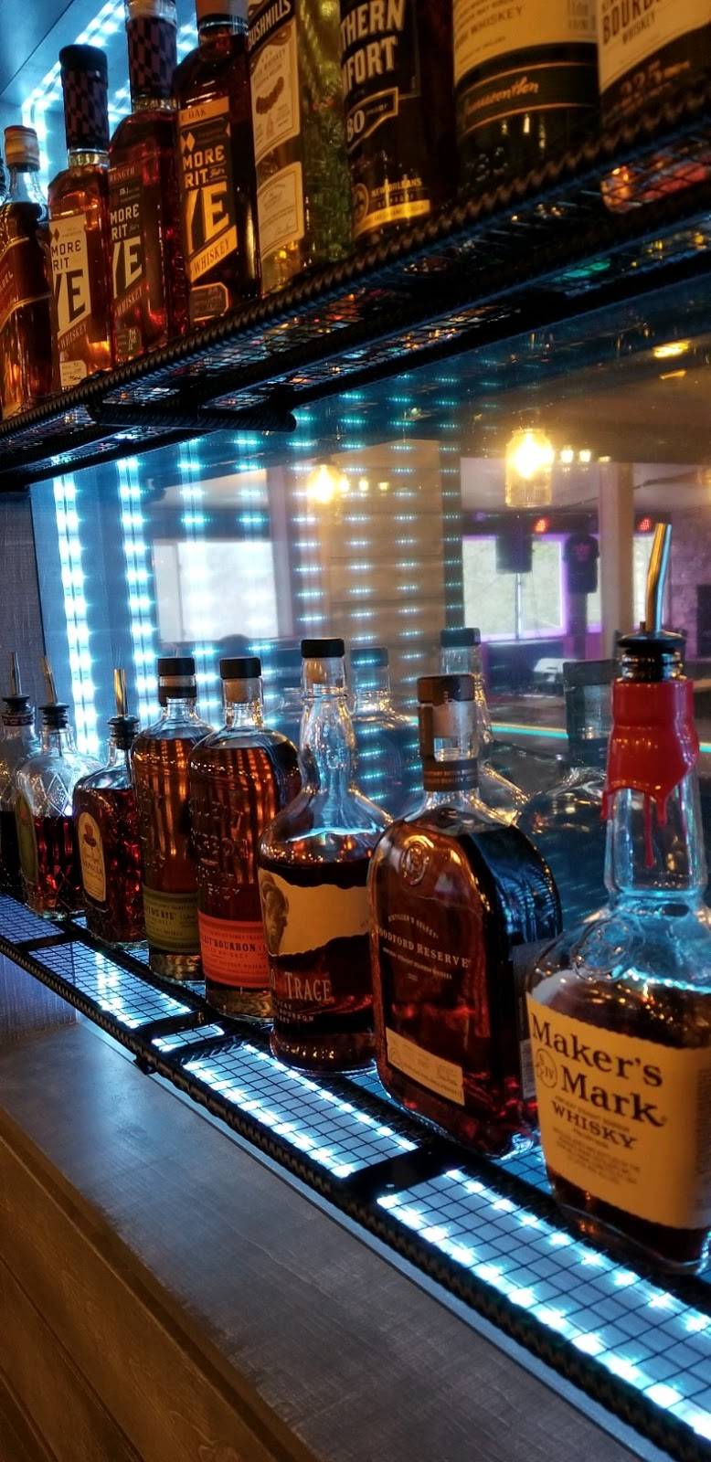 Trouble Tap Bar And Grill | restaurant | 3915 US-76, Young Harris, GA 30582, USA | 7068963131 OR +1 706-896-3131