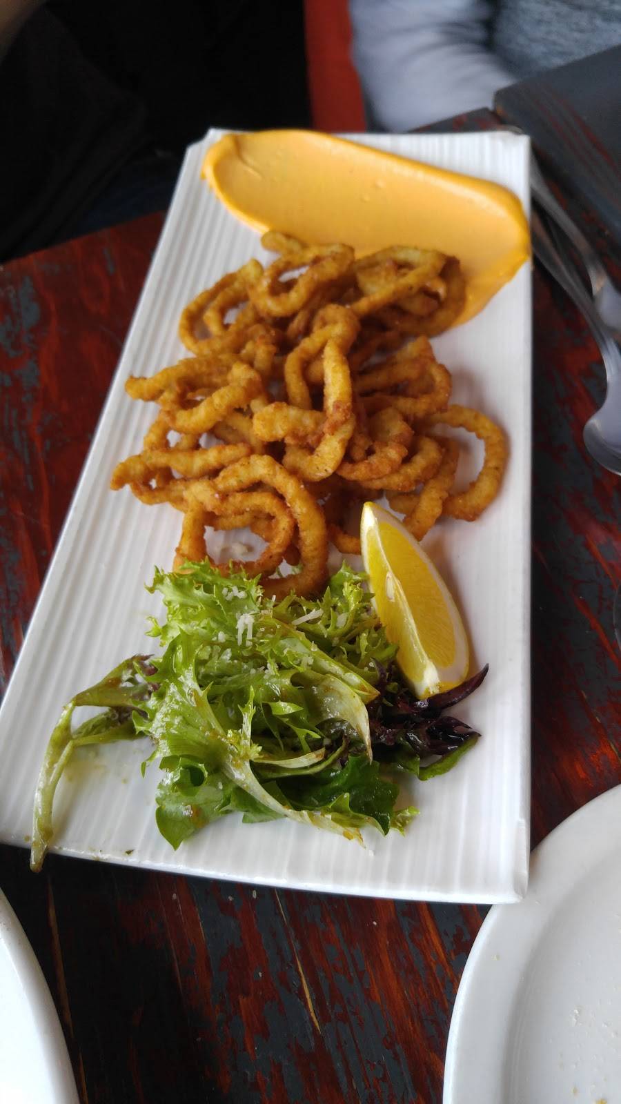 Gios | restaurant | 11 Avenue de la Gare, Saint-Sauveur, QC J0R 1R0, Canada | 4502272411 OR +1 450-227-2411