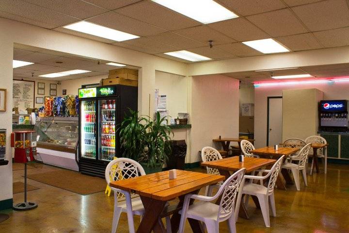 Saras Sandwiches | meal takeaway | 5841 Arctic Blvd, Anchorage, AK 99518, USA | 9075621344 OR +1 907-562-1344