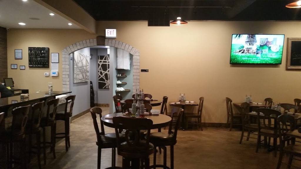 Sapori Napoletani Pizzeria Napoletana Wood burning oven | restaurant | 6050 N Northwest Hwy, Chicago, IL 60631, USA | 7736287894 OR +1 773-628-7894