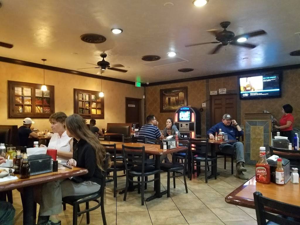 El Tapatio Restaurant | restaurant | 83161 Indio Blvd, Indio, CA 92201, USA | 7603477282 OR +1 760-347-7282