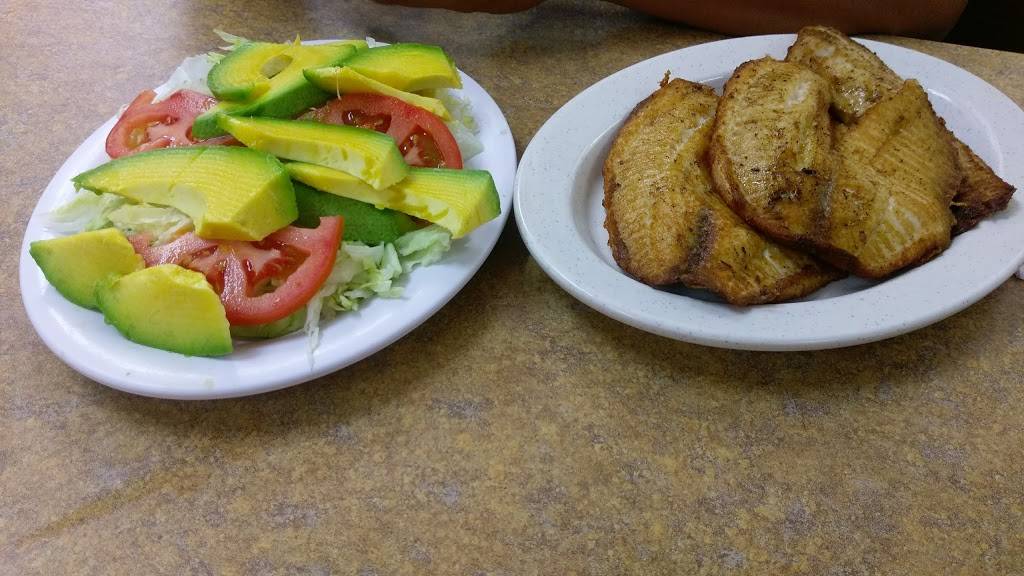 Quisqueya Luncheonette | restaurant | 259 Madison Ave, Perth Amboy, NJ 08861, USA | 7324421550 OR +1 732-442-1550