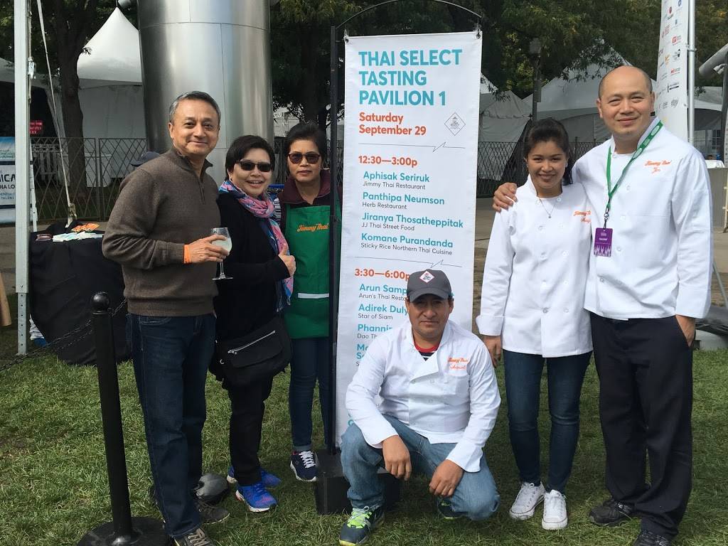 Jimmy Thai Deerfield Restaurant | restaurant | 405 Lake Cook Rd, Deerfield, IL 60015, USA | 2242354650 OR +1 224-235-4650