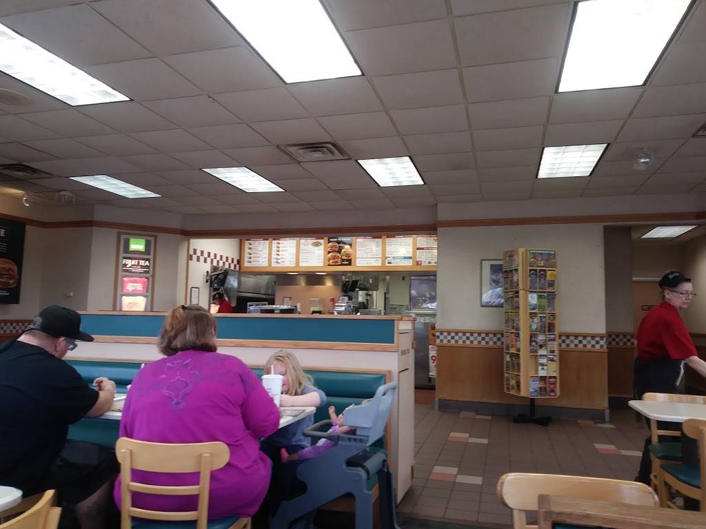 Wendys | restaurant | 2050 N College Ave, Fayetteville, AR 72703, USA | 4795711274 OR +1 479-571-1274