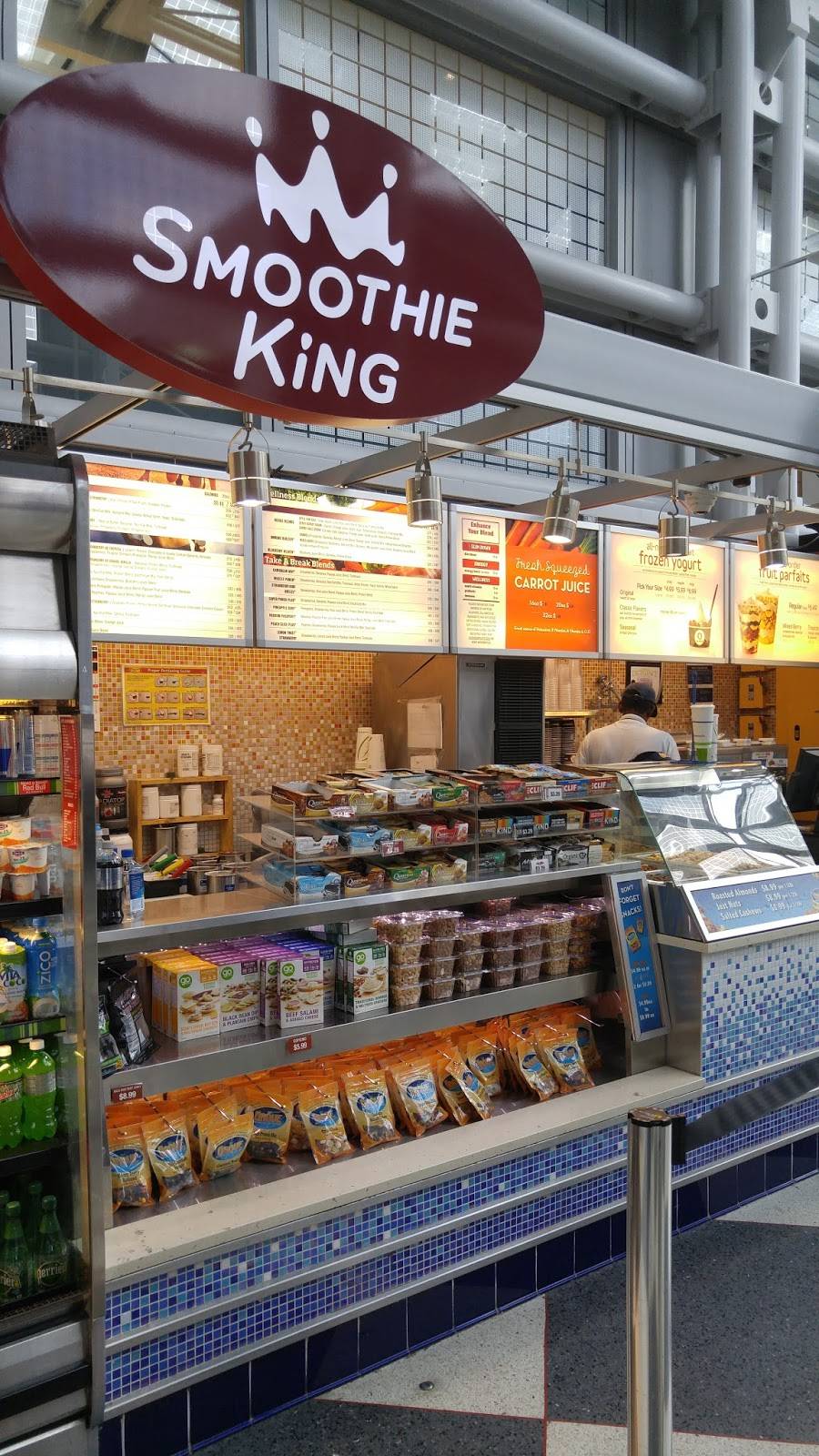 Smoothie King | restaurant | United Terminal 1 Gate B-6 Chicago OHare Airport, Chicago, IL 60666, USA | 8005774200 OR +1 800-577-4200